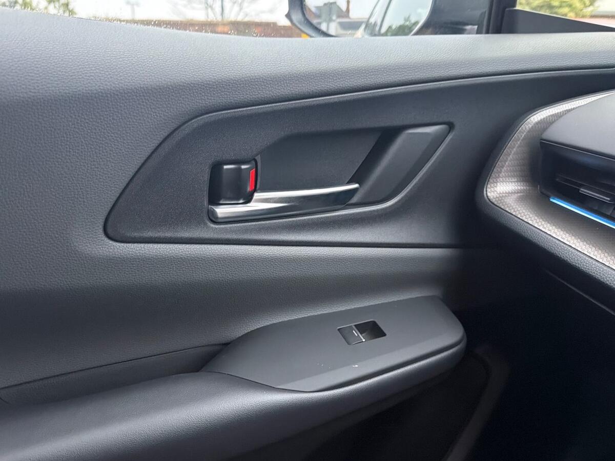 Used Toyota Prius 2024 for sale - 76716802: Photo 18