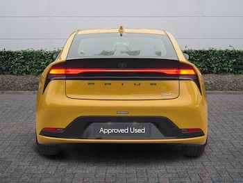 Used Toyota Prius 2024 for sale - 76716802: Photo