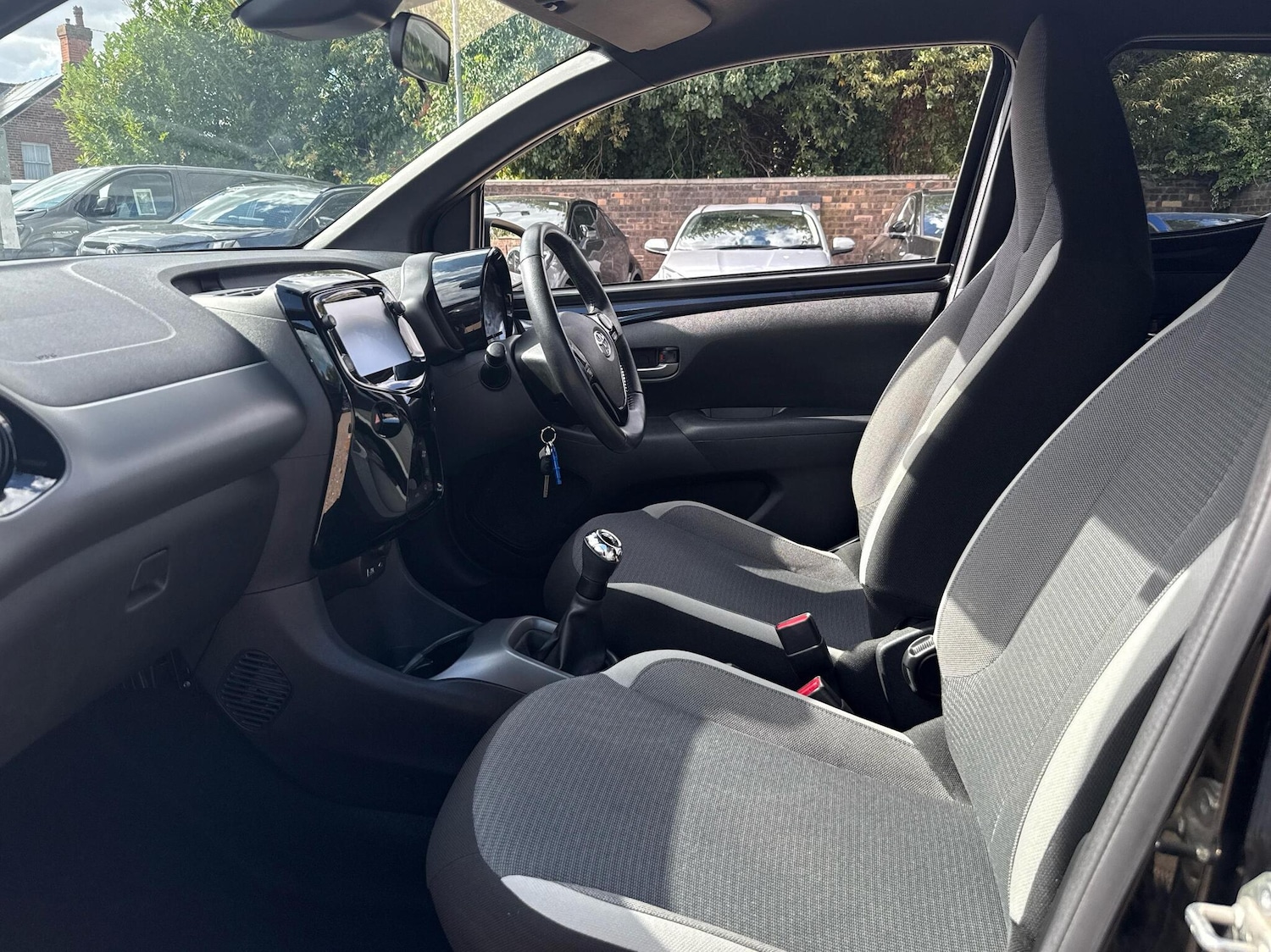 Used Toyota AYGO 2021 for sale - 76837612: Photo 10