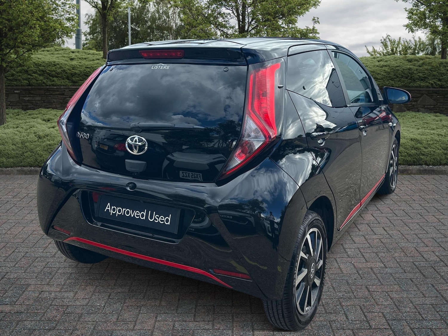 Used Toyota AYGO 2021 for sale - 76837612: Photo 2