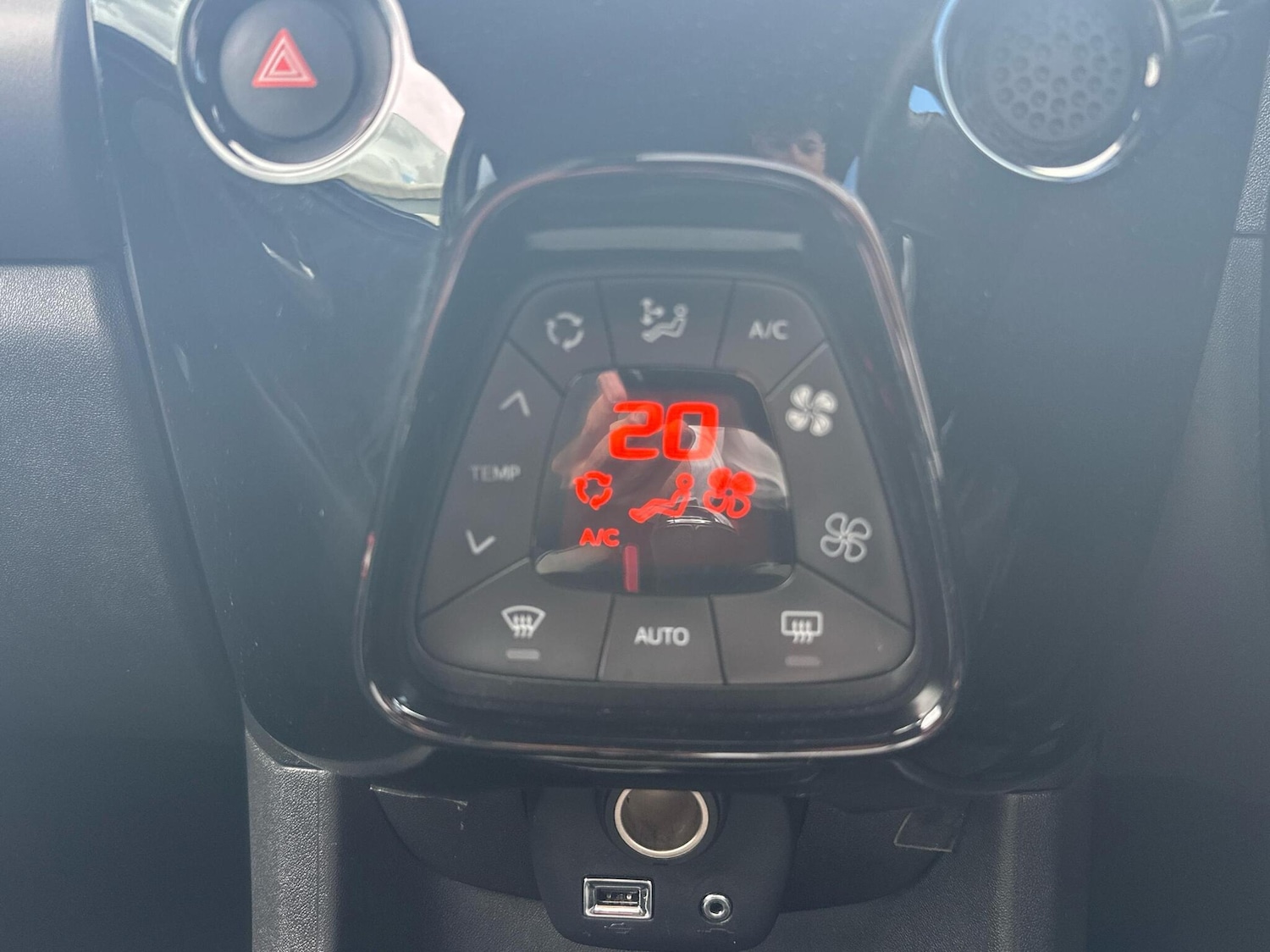 Used Toyota AYGO 2021 for sale - 76837612: Photo 20