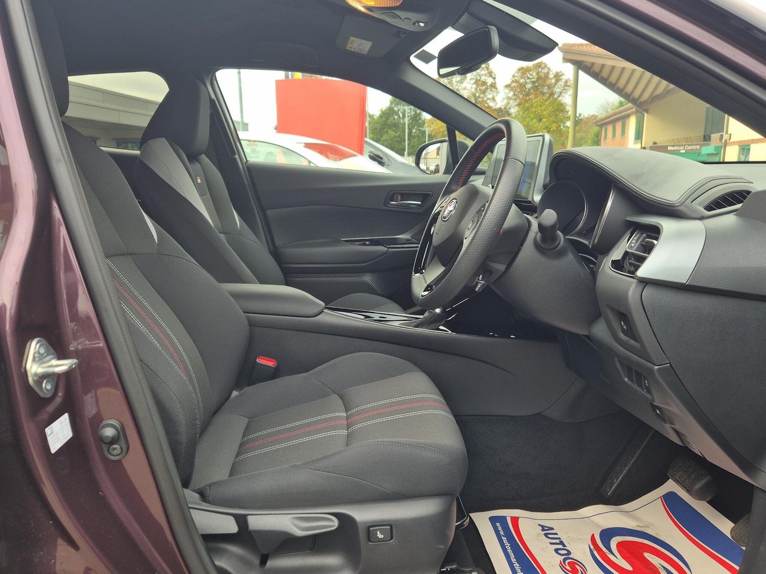 Used Toyota C-HR 2023 for sale - 76139691: Photo 11