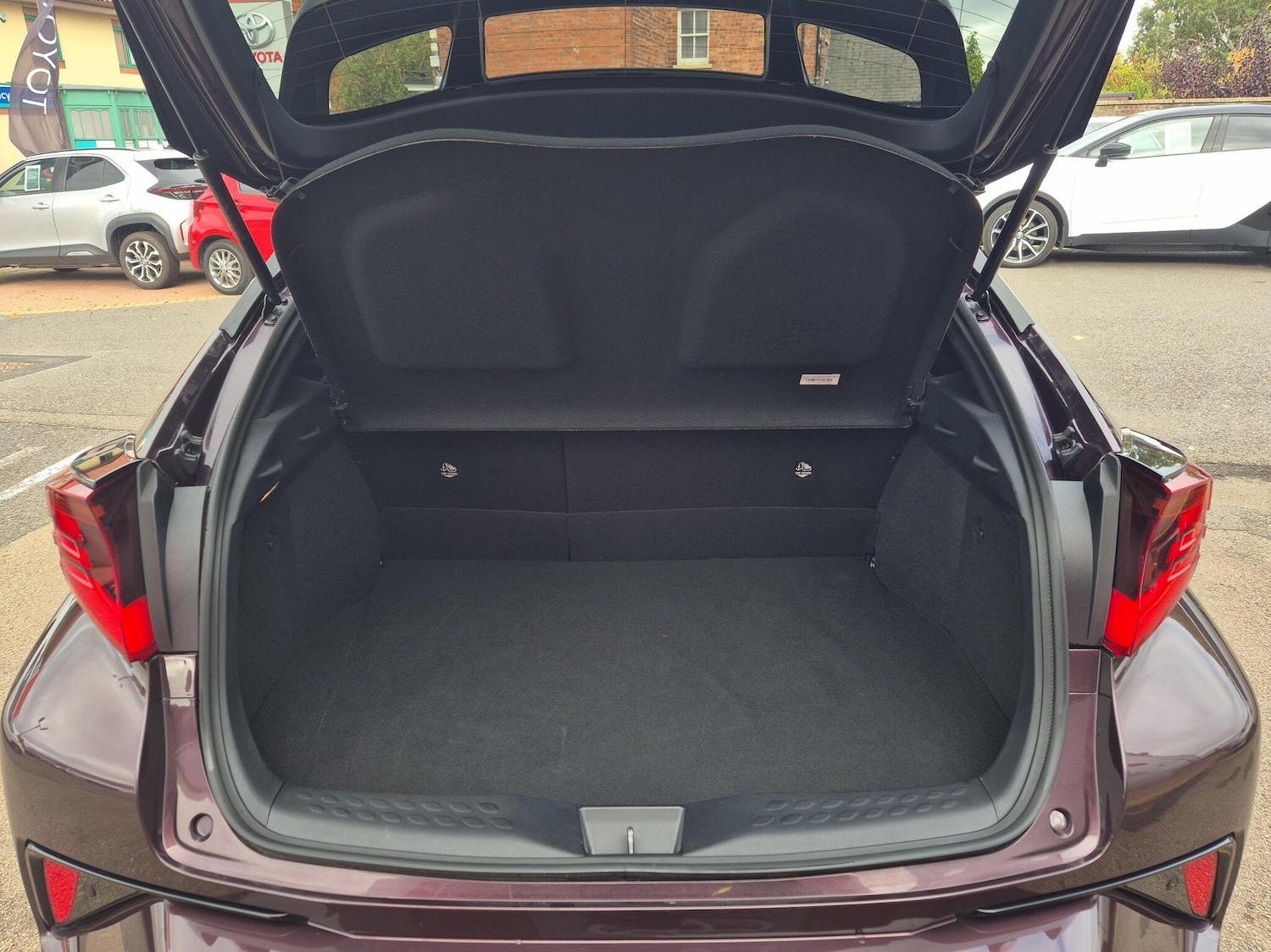 Used Toyota C-HR 2023 for sale - 76139691: Photo 14