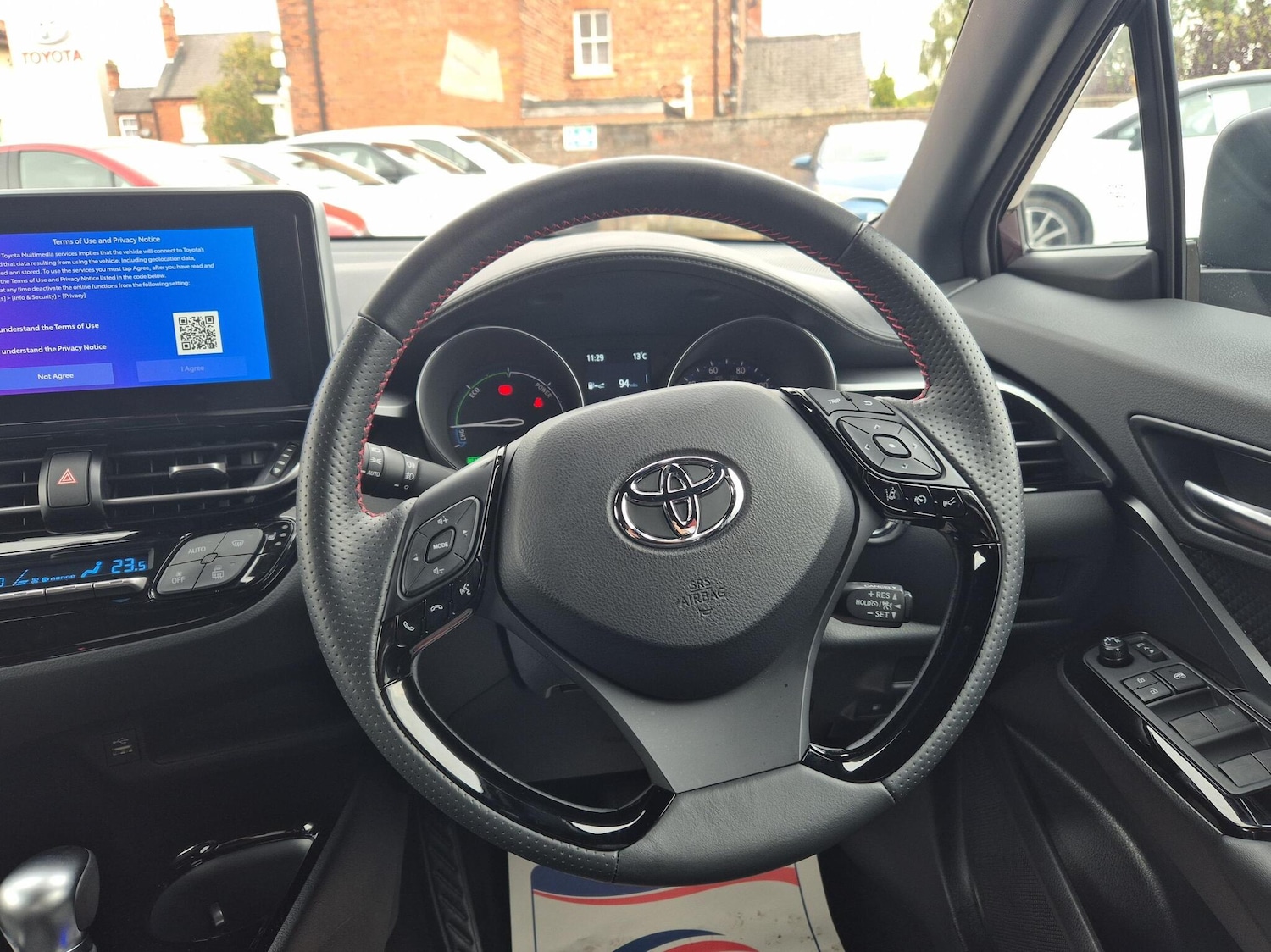 Used Toyota C-HR 2023 for sale - 76139691: Photo 6