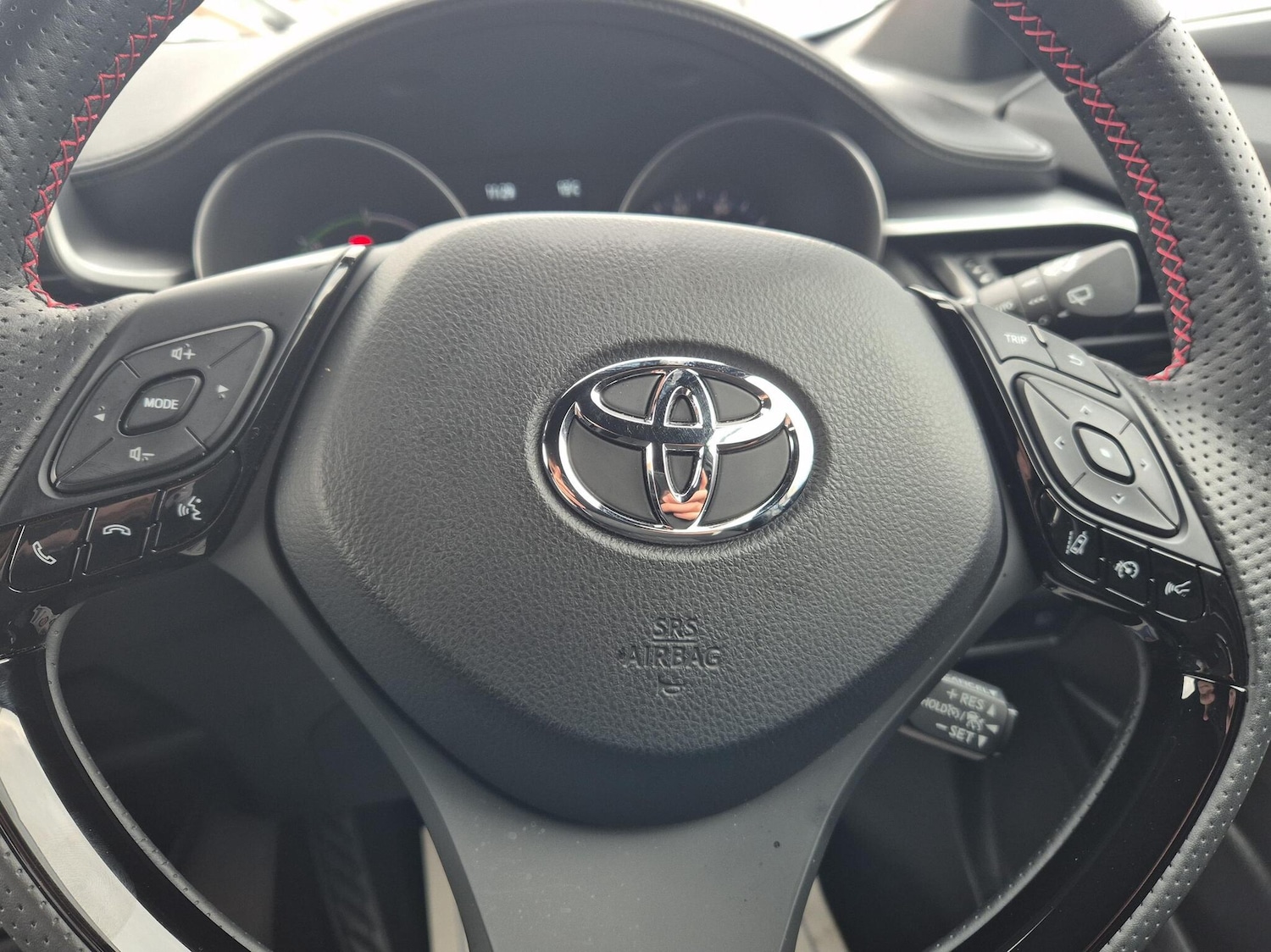 Used Toyota C-HR 2023 for sale - 76139691: Photo 8