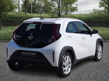 Used Toyota Aygo X 2024 for sale - 76043962: Photo 2