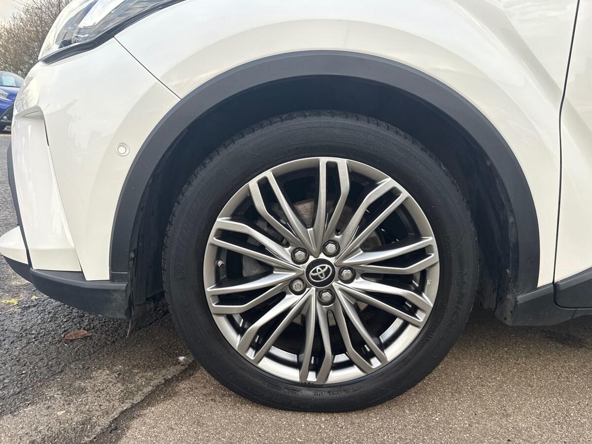 Used Toyota C-HR 2022 for sale - 76635361: Photo 15