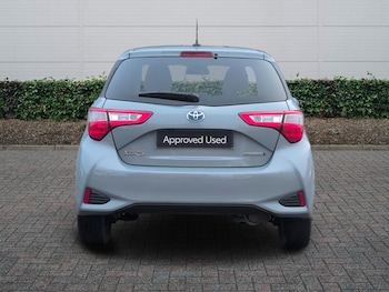 Used Toyota Yaris 2020 for sale - 76716693: Photo