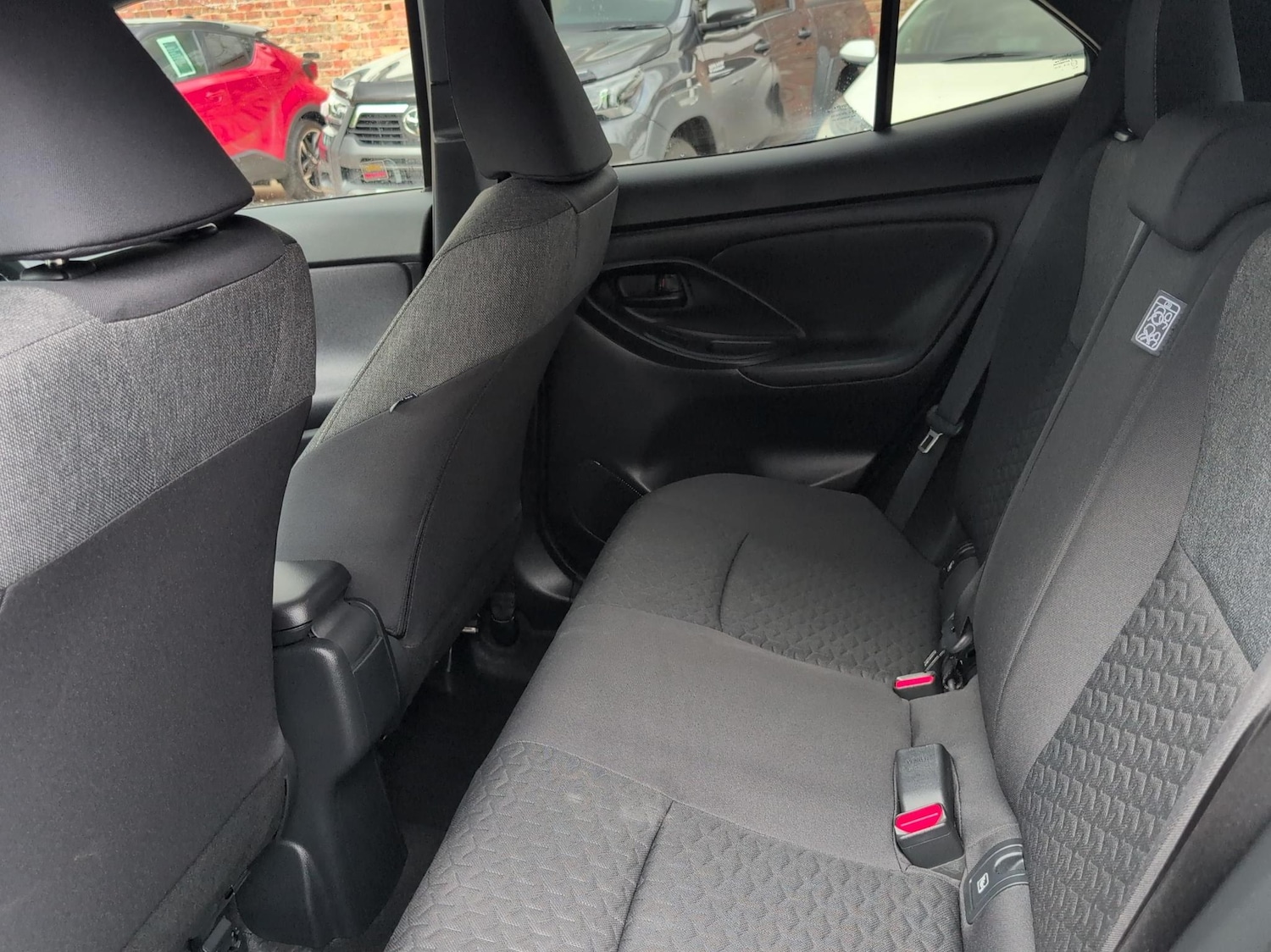 Used Toyota Yaris Cross 2023 for sale - 76434202: Photo 12