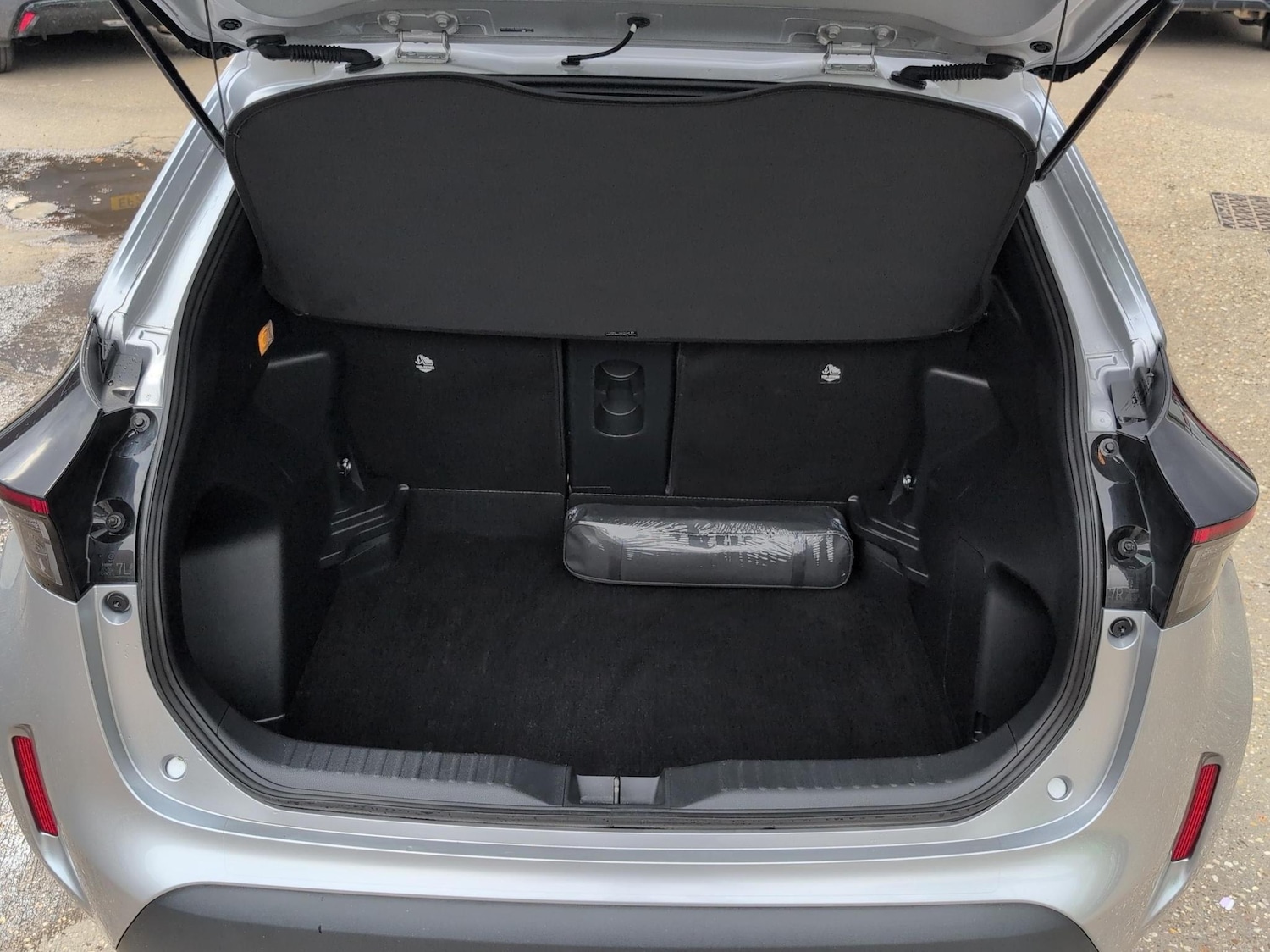 Used Toyota Yaris Cross 2023 for sale - 76434202: Photo 14