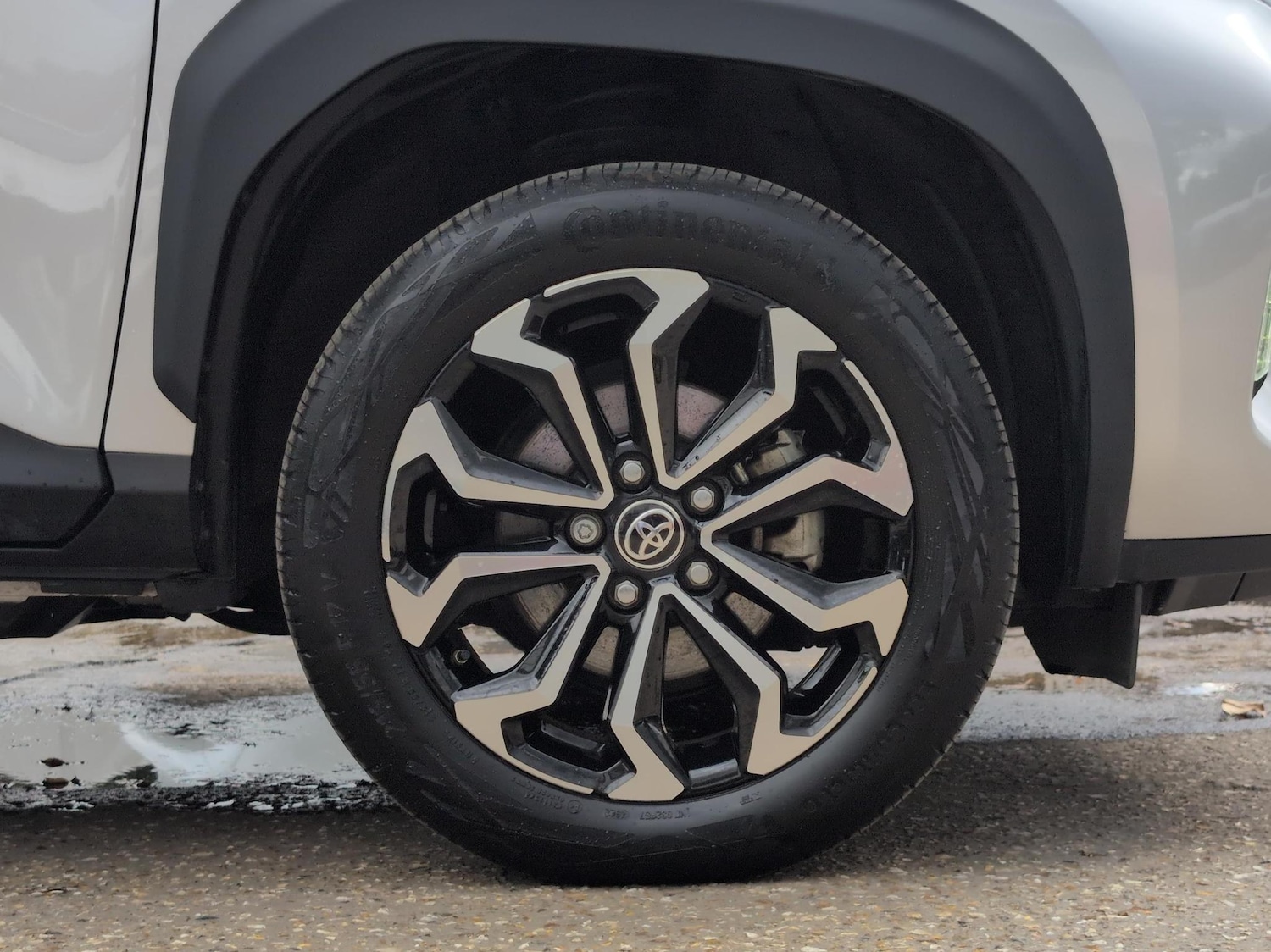 Used Toyota Yaris Cross 2023 for sale - 76434202: Photo 18