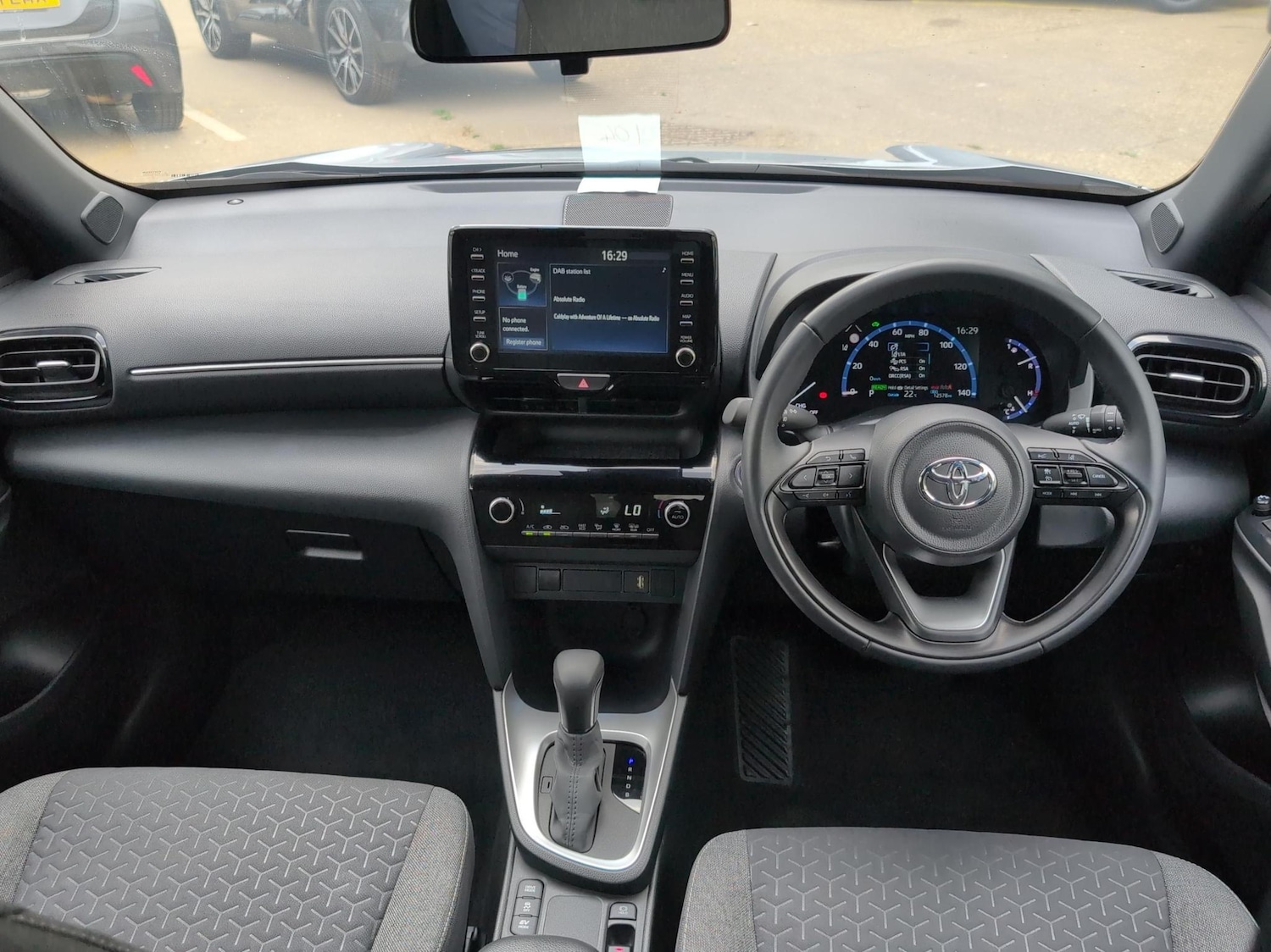 Used Toyota Yaris Cross 2023 for sale - 76434202: Photo 5