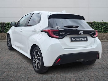 Used Toyota Yaris 2023 for sale - 78463421: Photo