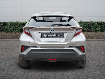 Used Toyota C-HR 2018 for sale - 77840920: Photo