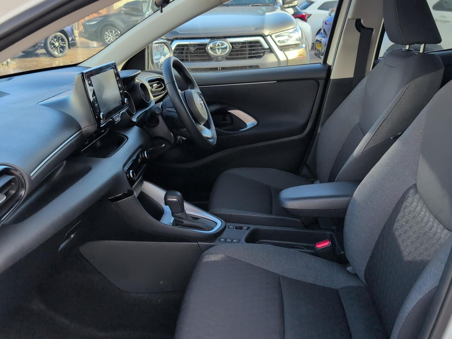 Used Toyota Yaris 2023 for sale - 76168410: Photo 10