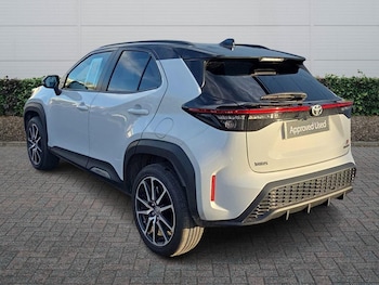 Used Toyota Yaris 2023 for sale - 76848960: Photo