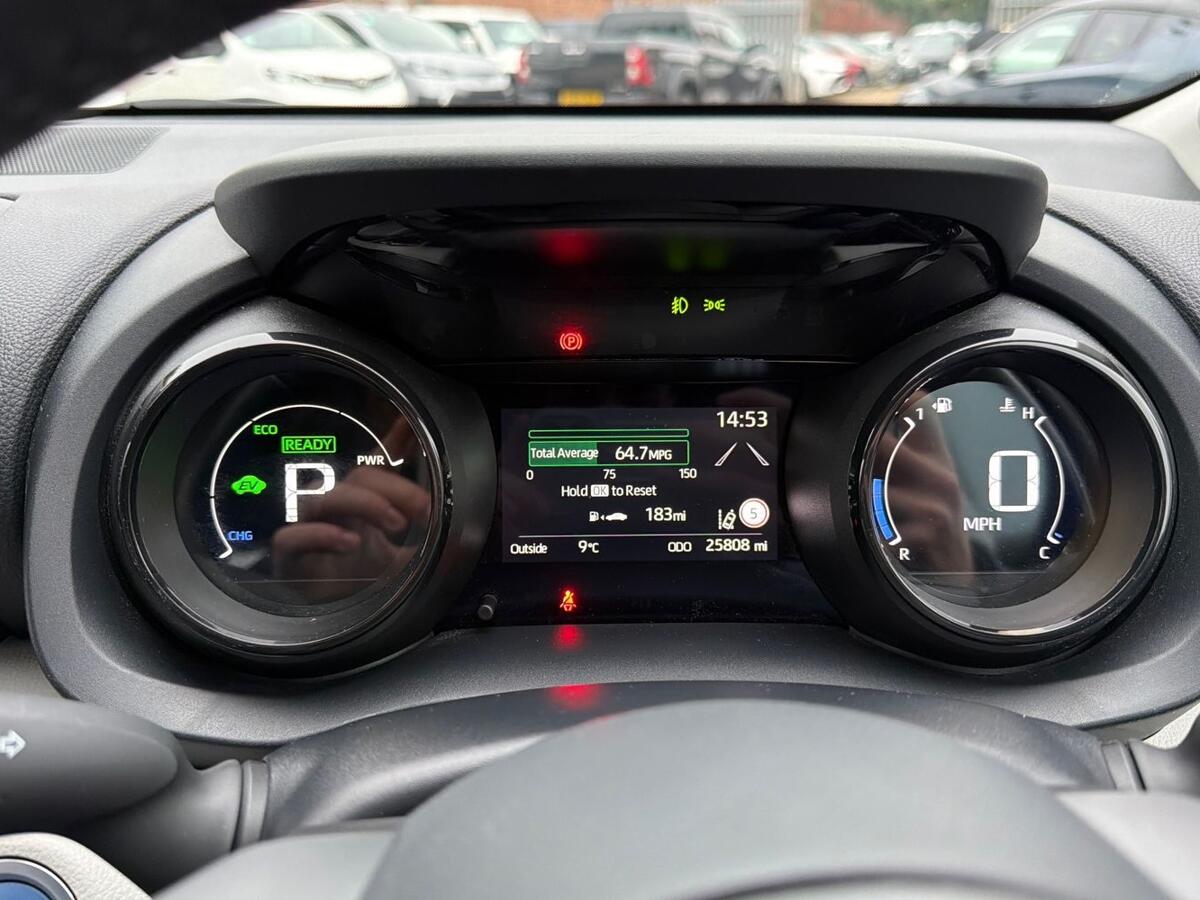 Used Toyota Yaris 2023 for sale - 77124611: Photo 14