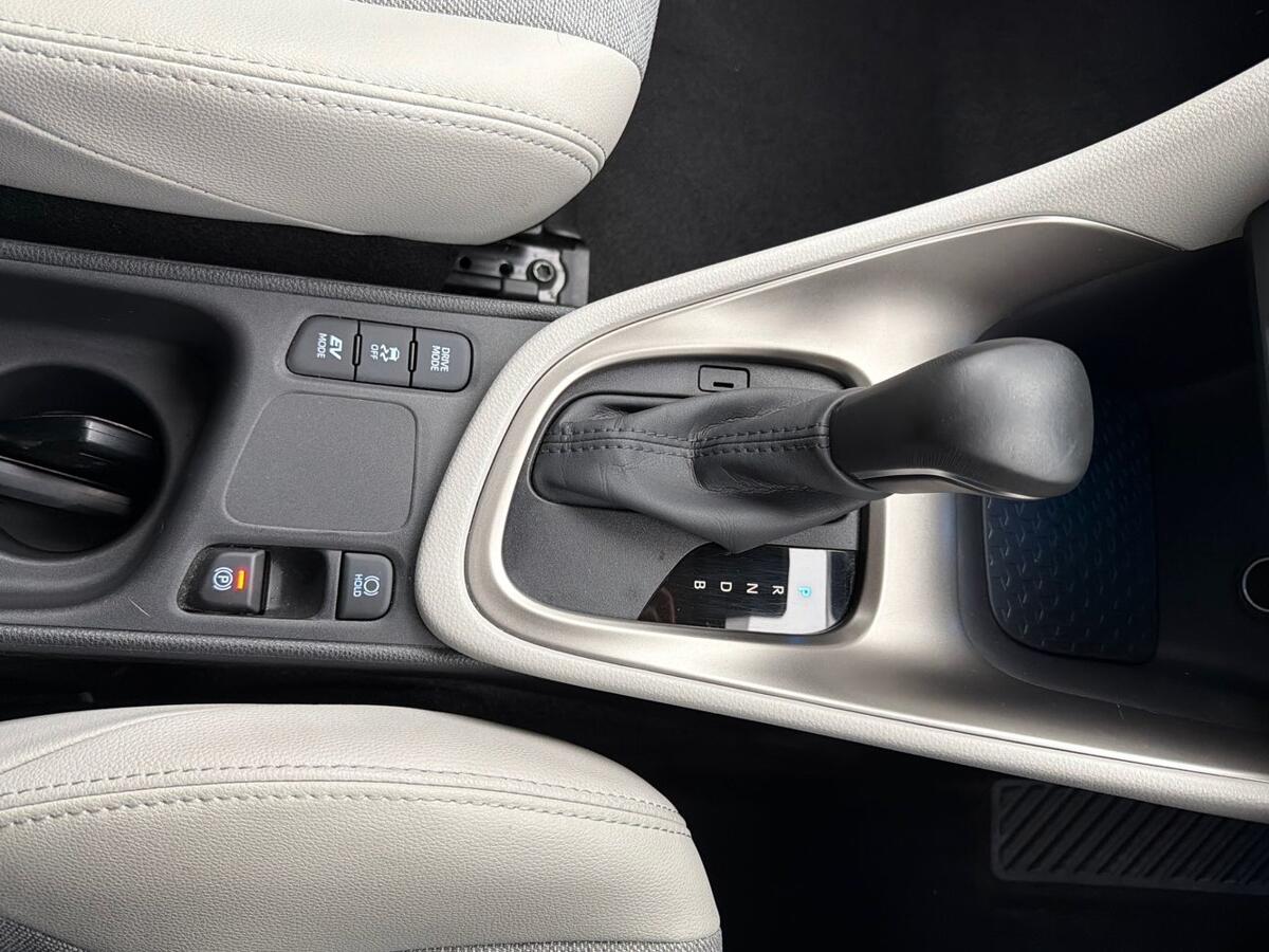 Used Toyota Yaris 2023 for sale - 77124611: Photo 16