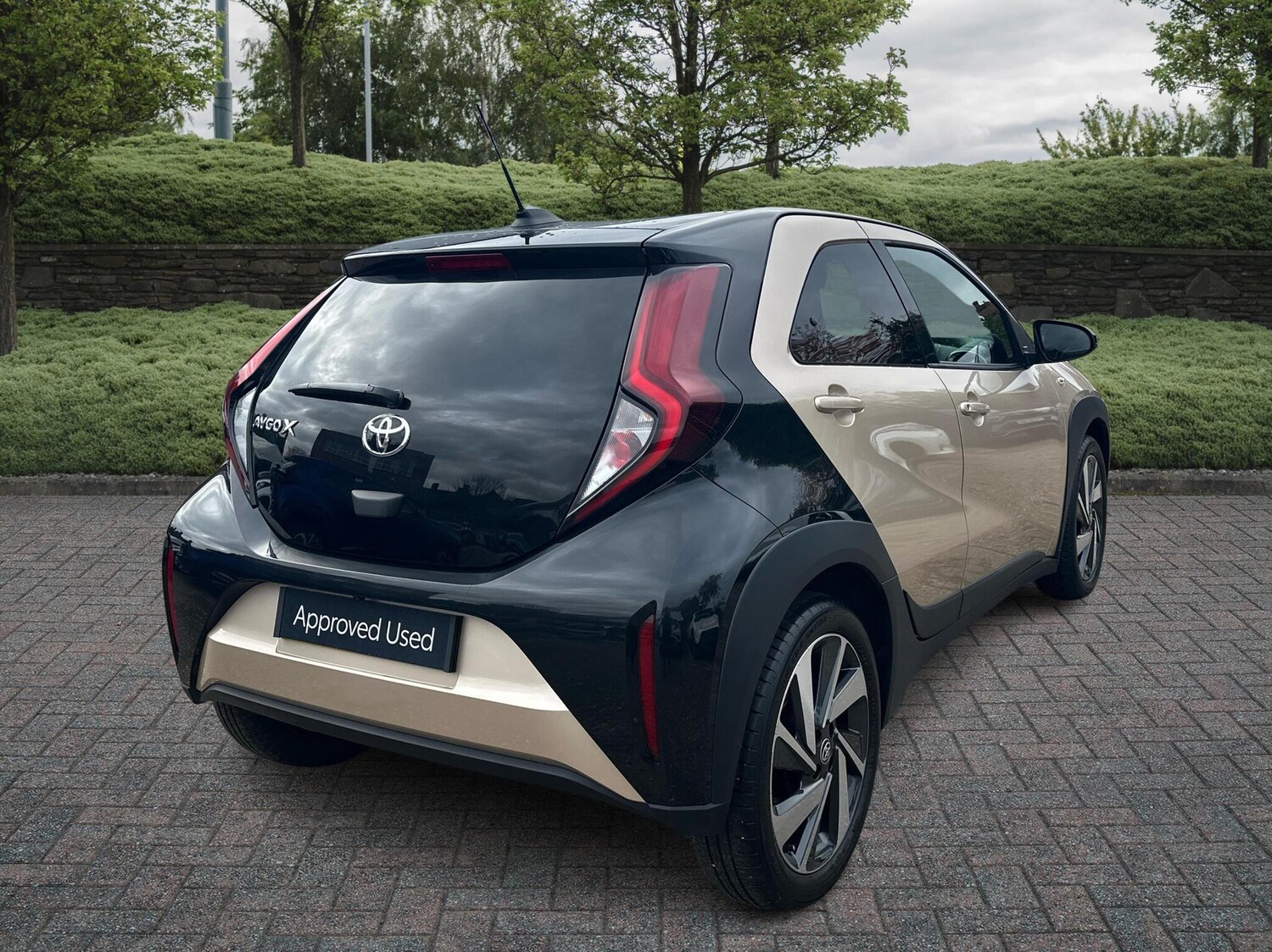 Used Toyota Aygo X 2024 for sale - 76410280: Photo 2