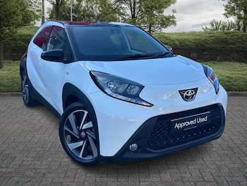 2024 (74) - 1.0 VVT-i Edge 5dr