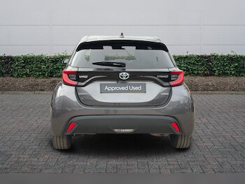 Used Toyota Yaris 2022 for sale - 77884872: Photo