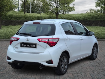 Used Toyota Yaris 2019 for sale - 76139779: Photo