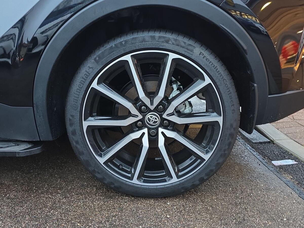 Used Toyota C-HR 2025 for sale - 77512245: Photo 15