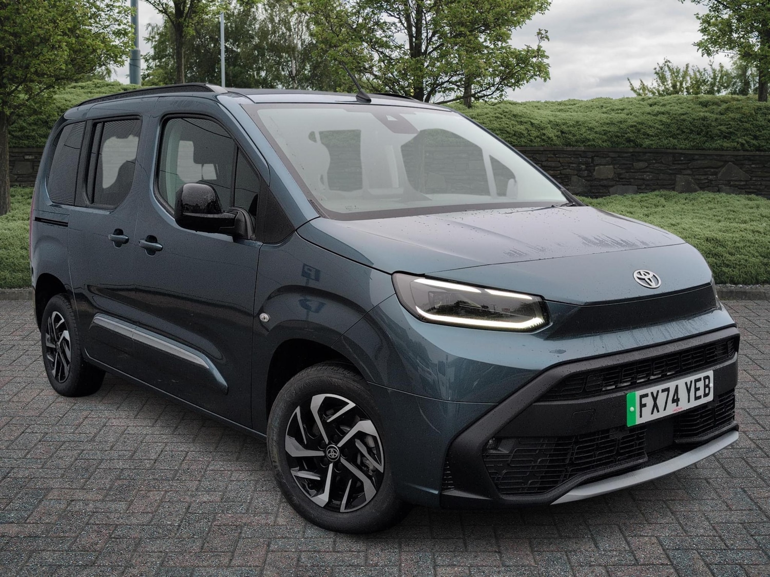 Used Toyota PROACE CITY Verso 2024 for sale - 76168407: Photo 1