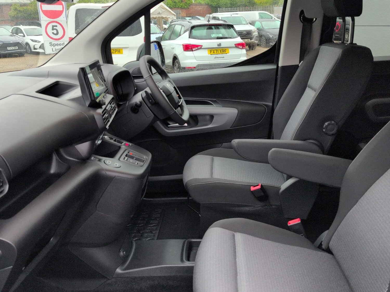 Used Toyota PROACE CITY Verso 2024 for sale - 76168407: Photo 10