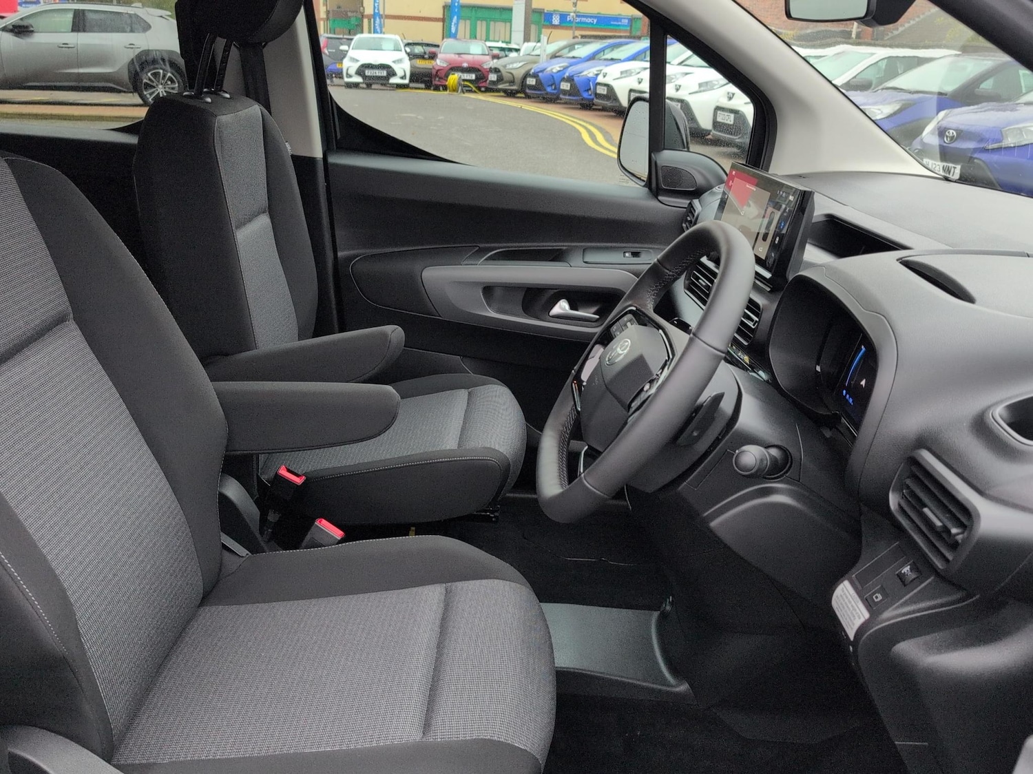 Used Toyota PROACE CITY Verso 2024 for sale - 76168407: Photo 11