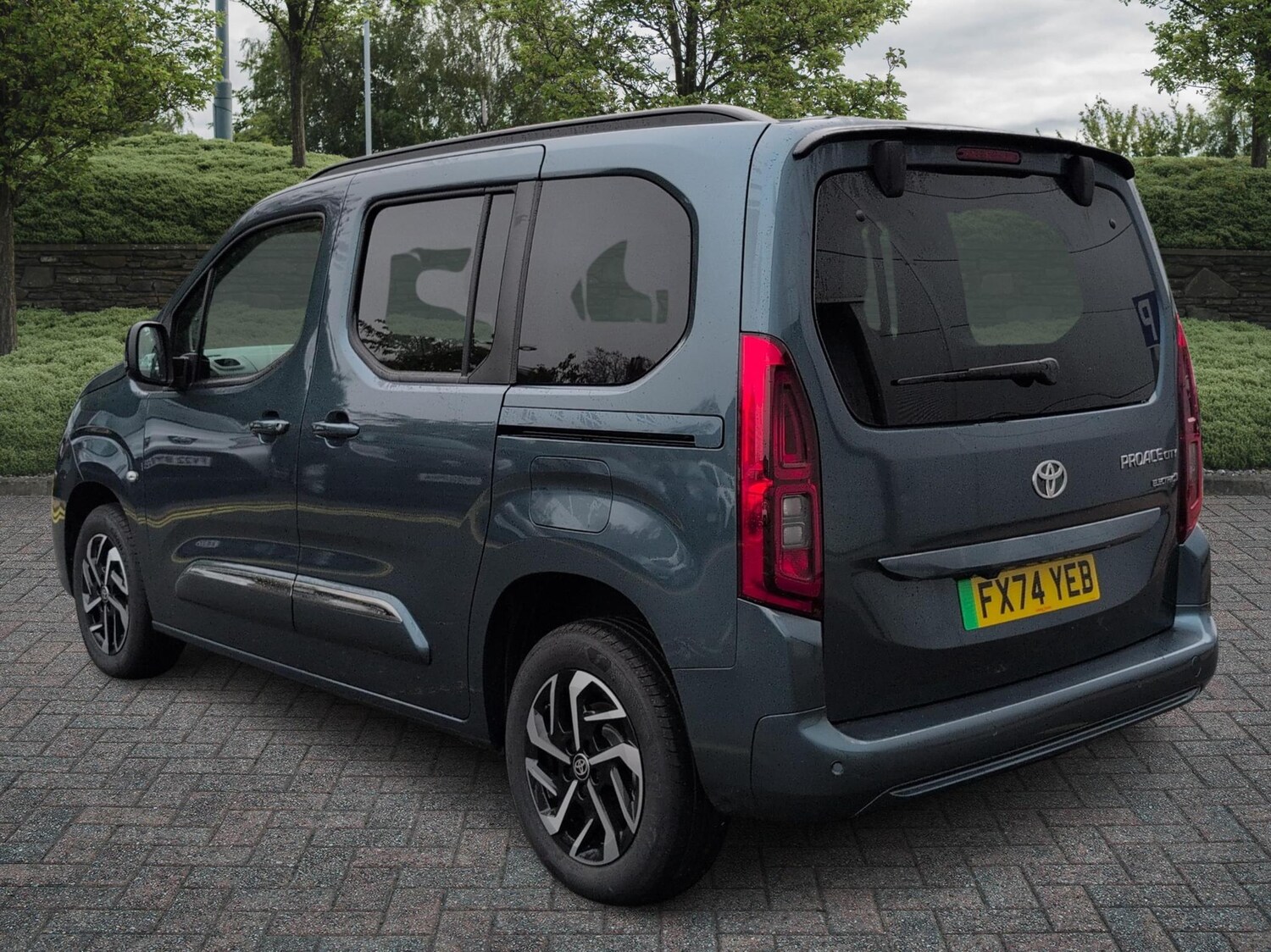 Used Toyota PROACE CITY Verso 2024 for sale - 76168407: Photo 4