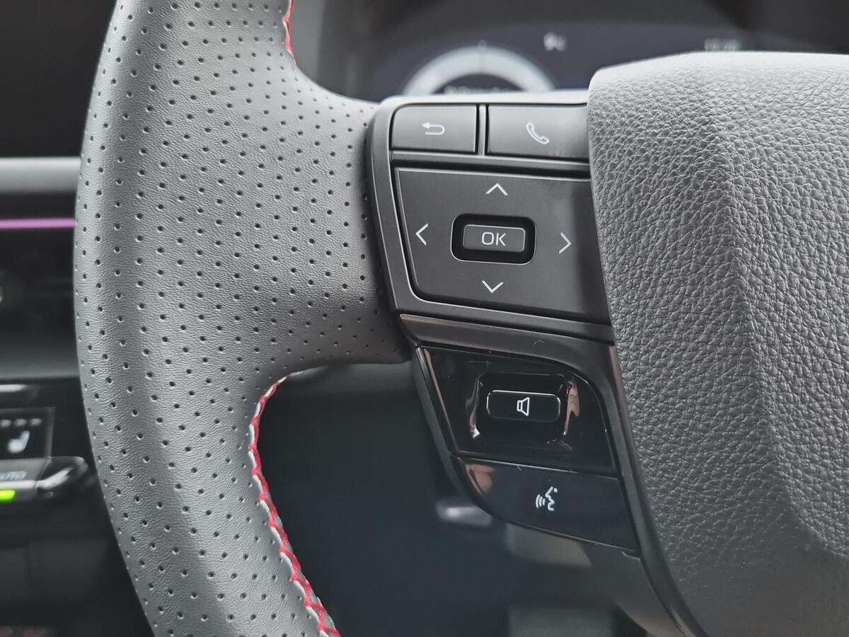 Used Toyota C-HR 2025 for sale - 77512250: Photo 21