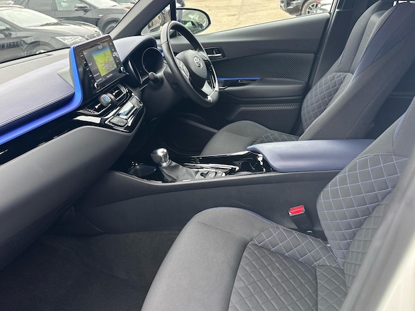 Used Toyota C-HR 2021 for sale - 76241250: Photo 10