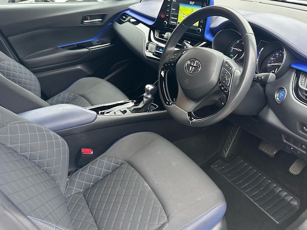 Used Toyota C-HR 2021 for sale - 76241250: Photo 11