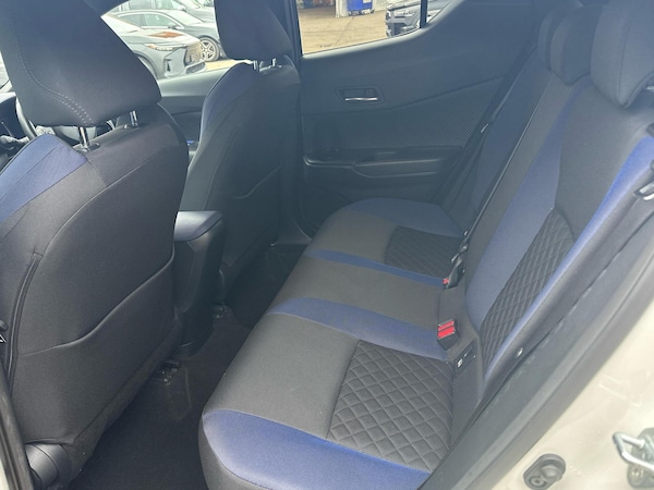 Used Toyota C-HR 2021 for sale - 76241250: Photo 12