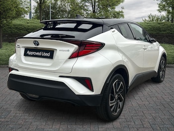 Used Toyota C-HR 2021 for sale - 76241250: Photo 2