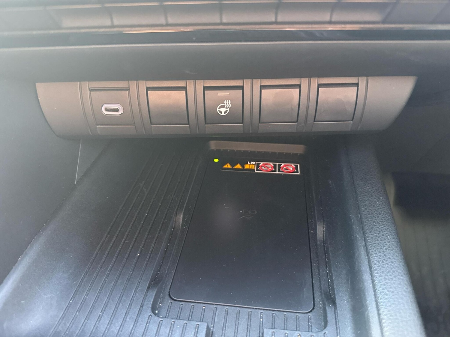 Used Toyota C-HR 2024 for sale - 76139792: Photo 28