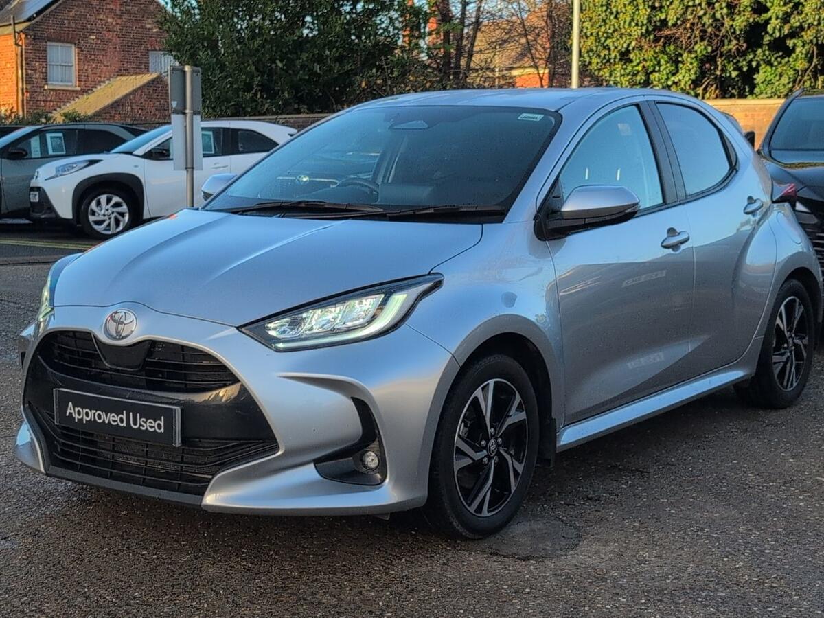 Used Toyota Yaris 2025 for sale - 77013382: Photo 13