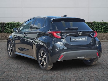 Used Toyota Yaris 2024 for sale - 78588670: Photo