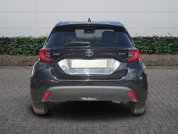 Used Toyota Yaris 2024 for sale - 78588670: Photo