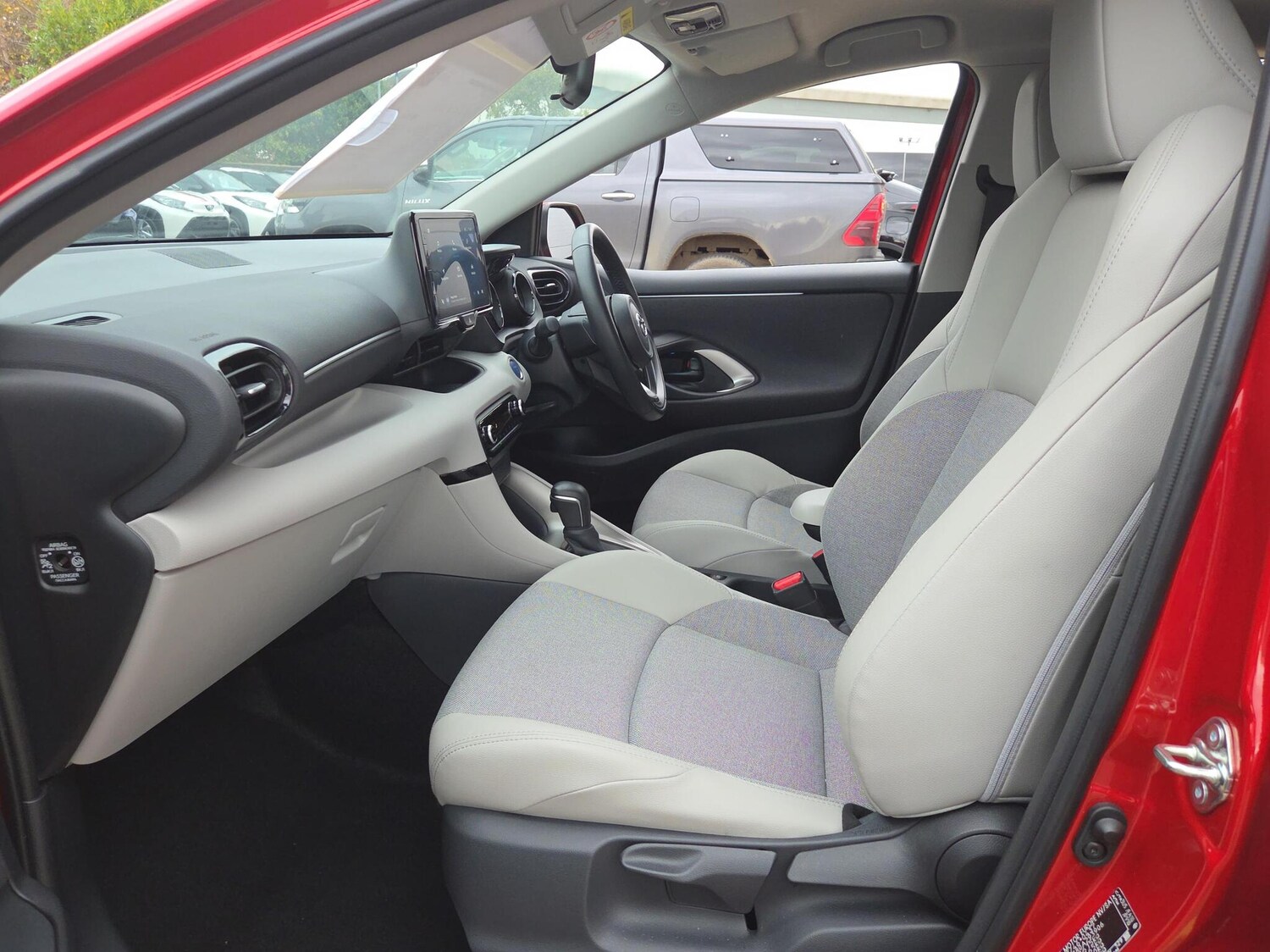 Used Toyota Yaris 2023 for sale - 76458638: Photo 10