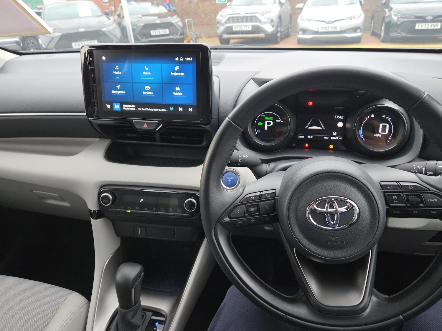 Used Toyota Yaris 2023 for sale - 76458638: Photo 5