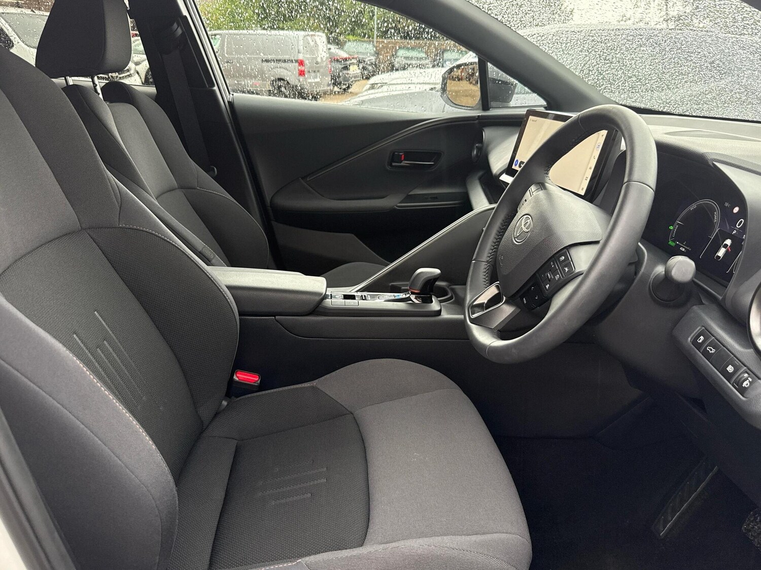 Used Toyota C-HR 2024 for sale - 77634425: Photo 11