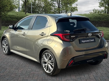 Used Toyota Yaris 2023 for sale - 75564906: Photo