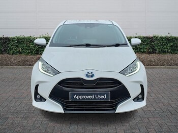 Used Toyota Yaris 2021 for sale - 77307107: Photo