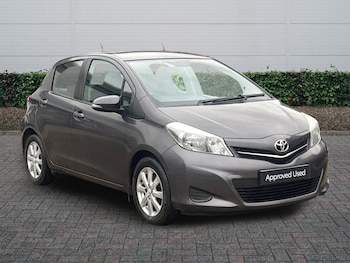Used Toyota Yaris 2013 for sale - 78088005: Photo
