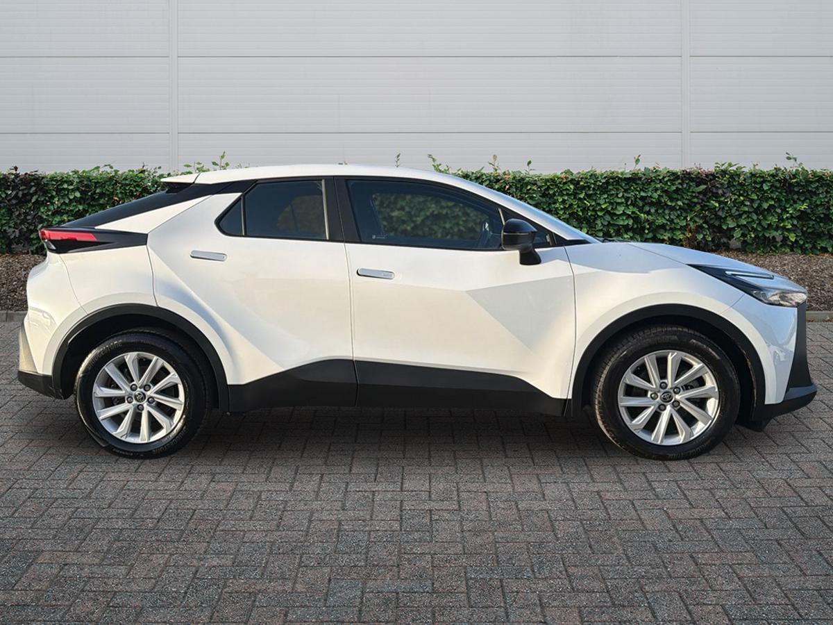 Used Toyota C-HR 2024 for sale - 77910641: Photo 5