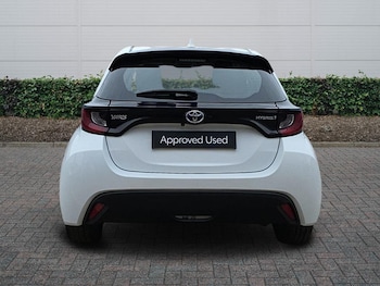 Used Toyota Yaris 2023 for sale - 78049121: Photo