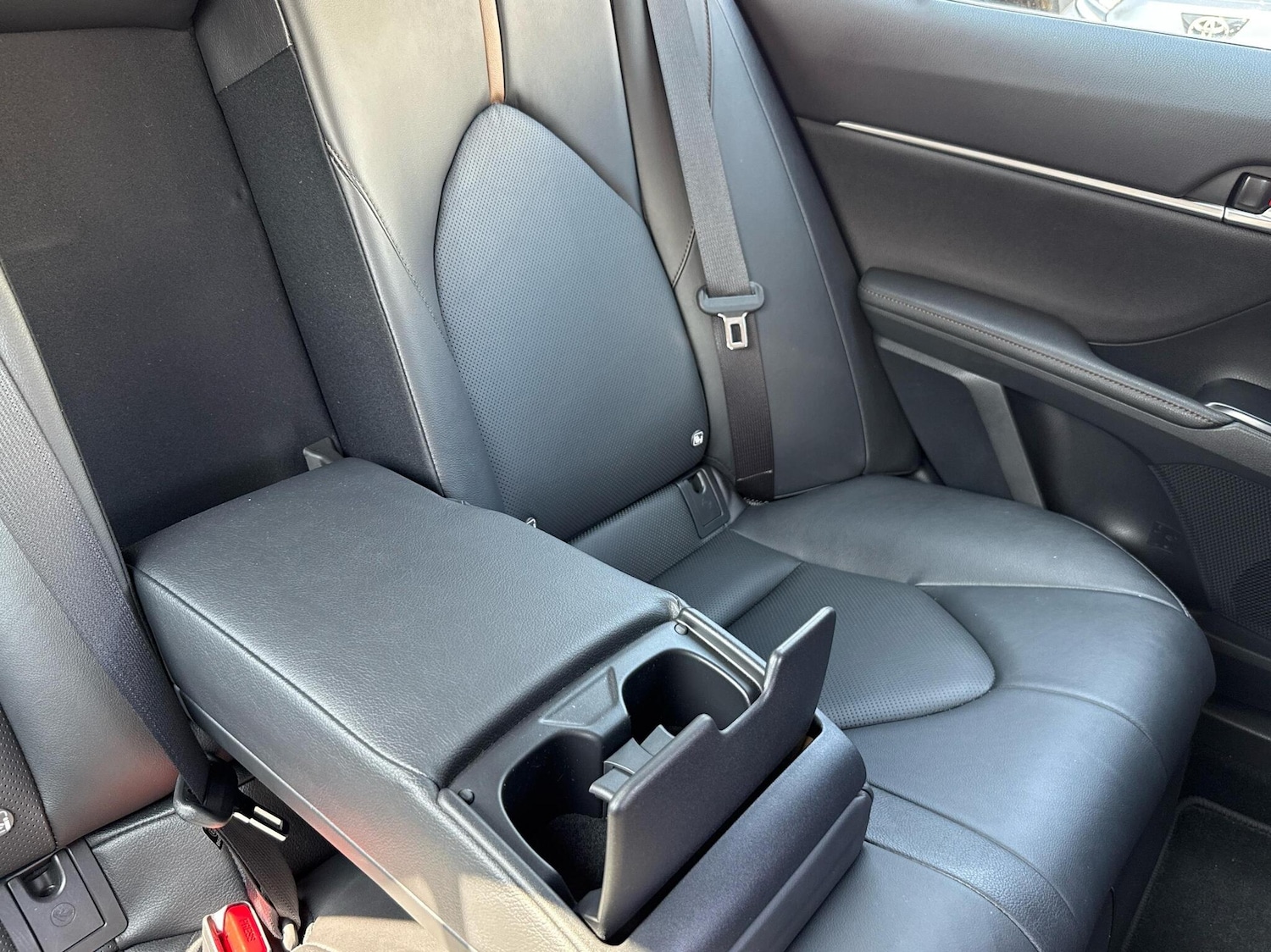 Used Toyota Camry 2019 for sale - 76574647: Photo 21