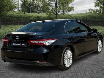 Used Toyota Camry 2019 for sale - 76574647: Photo